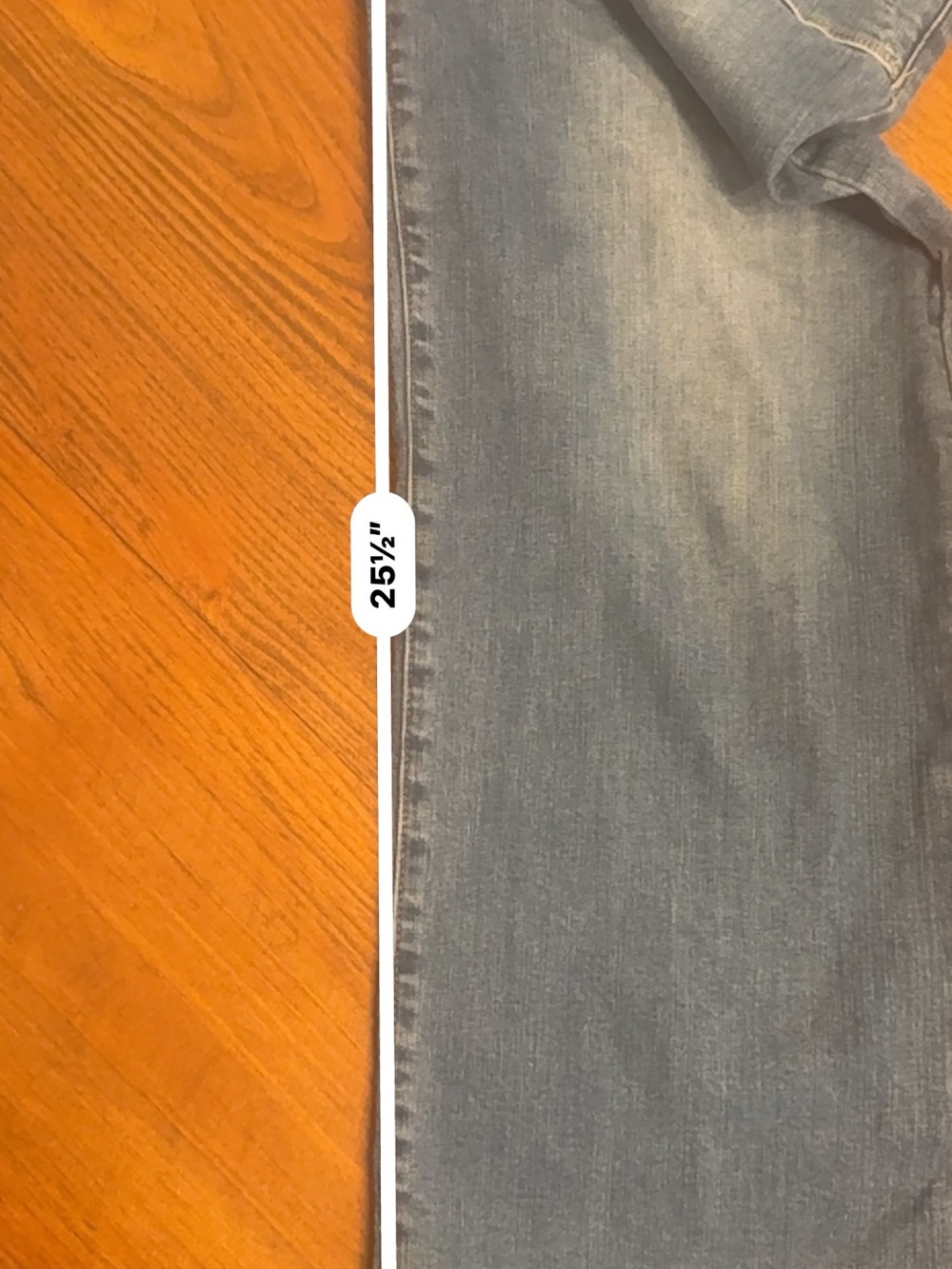 High-Rise Wide-Leg Jeans in Washed Blue - Picture 9 of 9